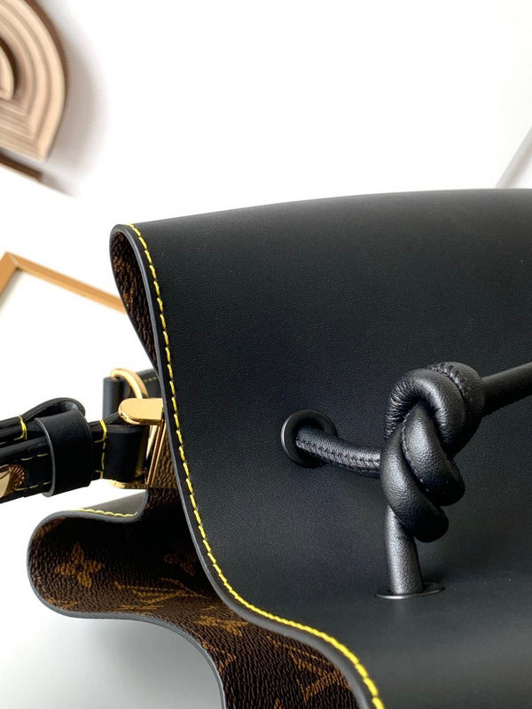 Luxurious Totes - Latest - 9723