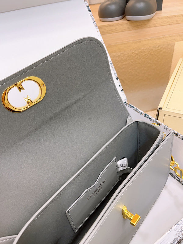 Luxurious Totes - DOR2 Bags - 136