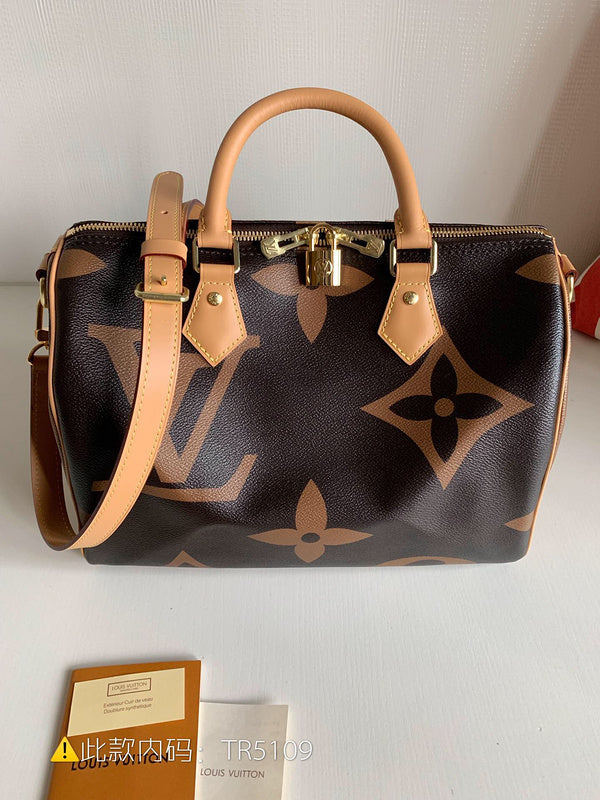 Luxurious Totes - Latest - 9704