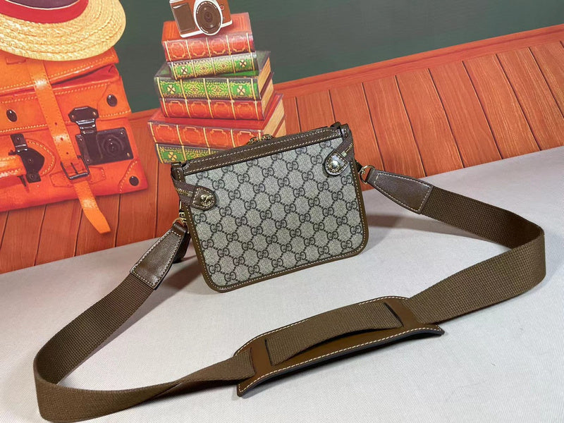 GUI - Luxurious Totes - 717
