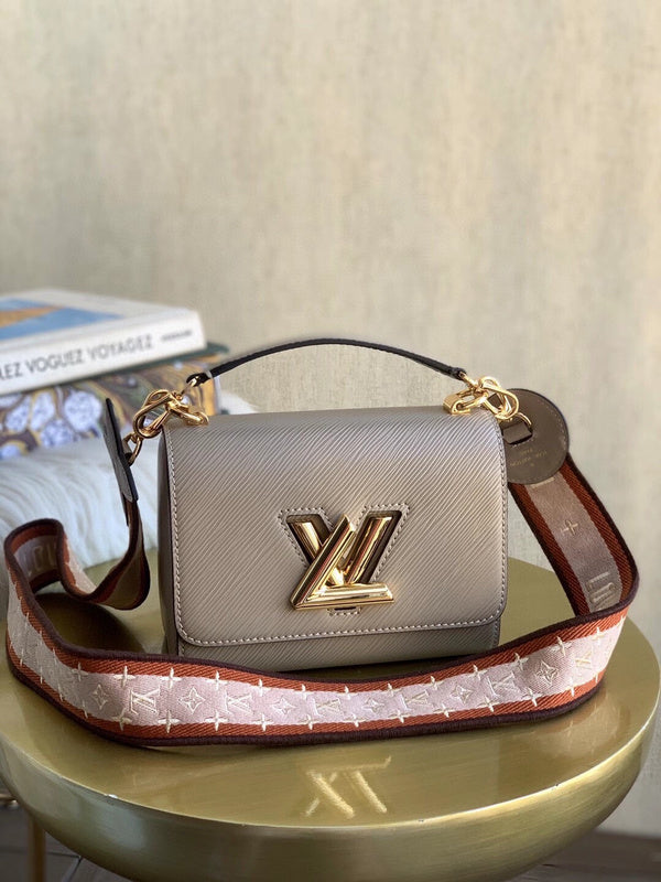 LOV - Luxurious Totes - 731
