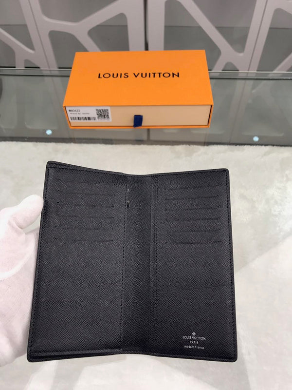 LOV - Luxurious Totes - 2560