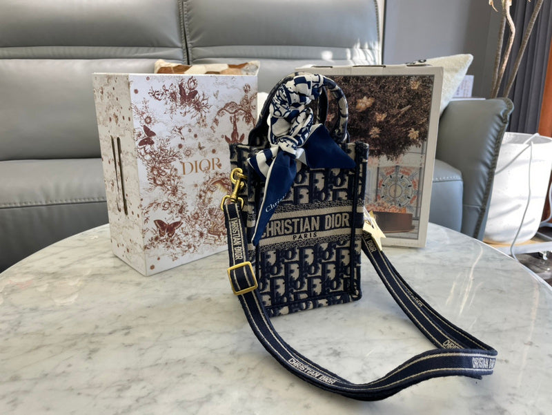 Luxurious Totes - DOR2 Bags - 124