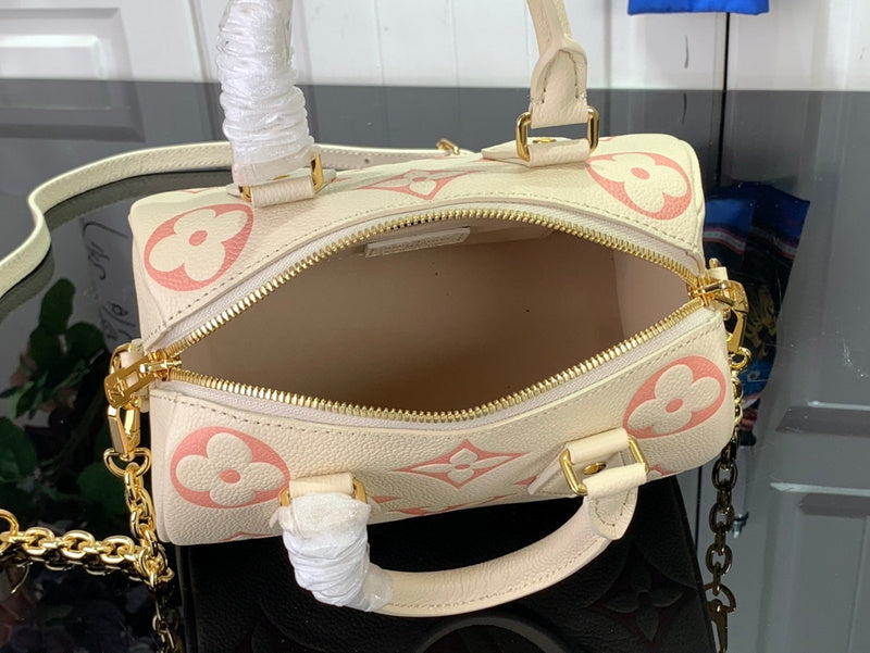 LOV - Luxurious Totes - 676