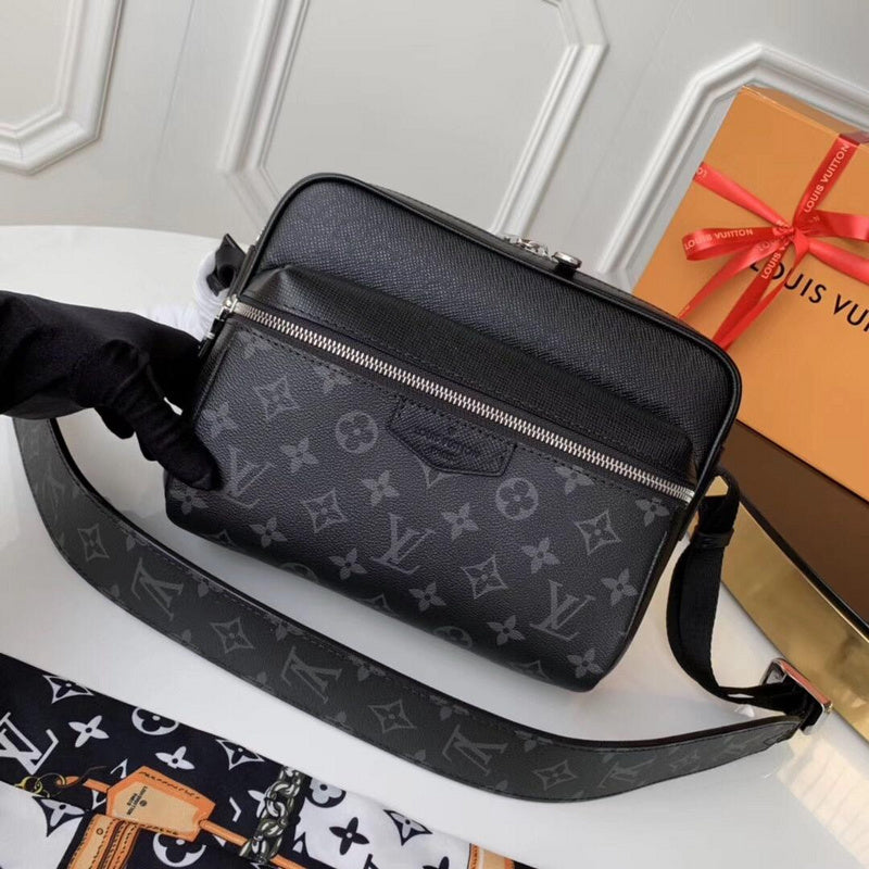 LOV - Luxurious Totes - 2723