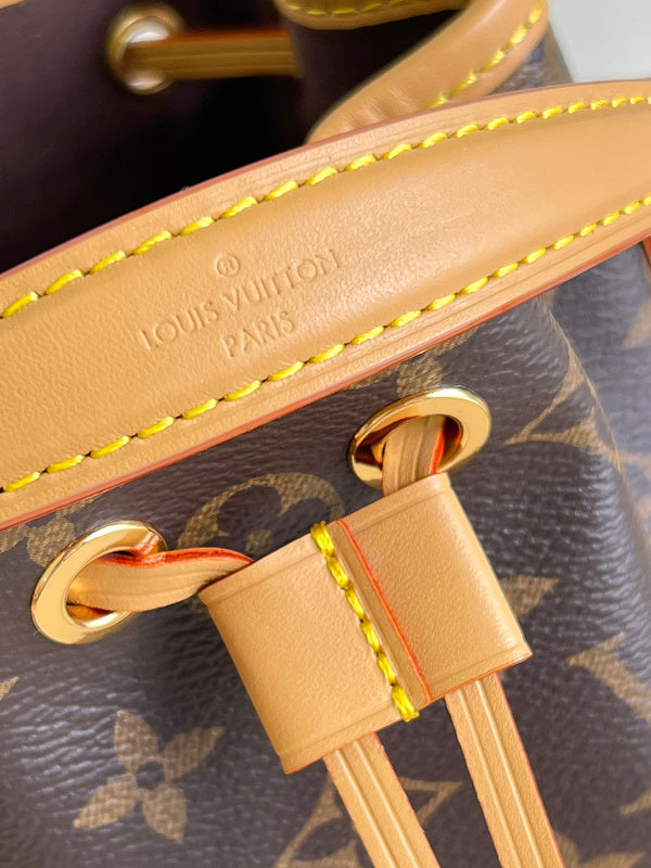 LOV - Luxurious Totes - 1704