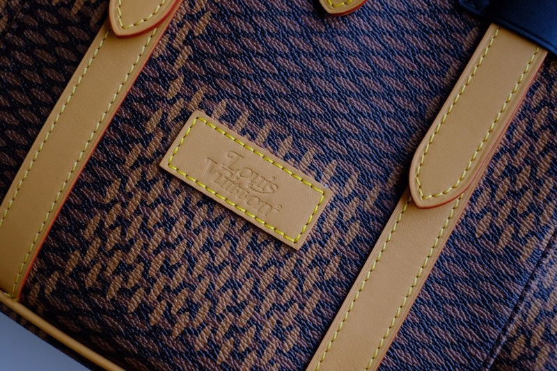LOV - Luxurious Totes - 2618