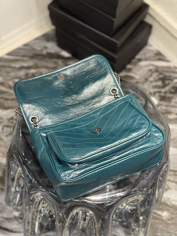 Luxurious Totes - Latest - 8731