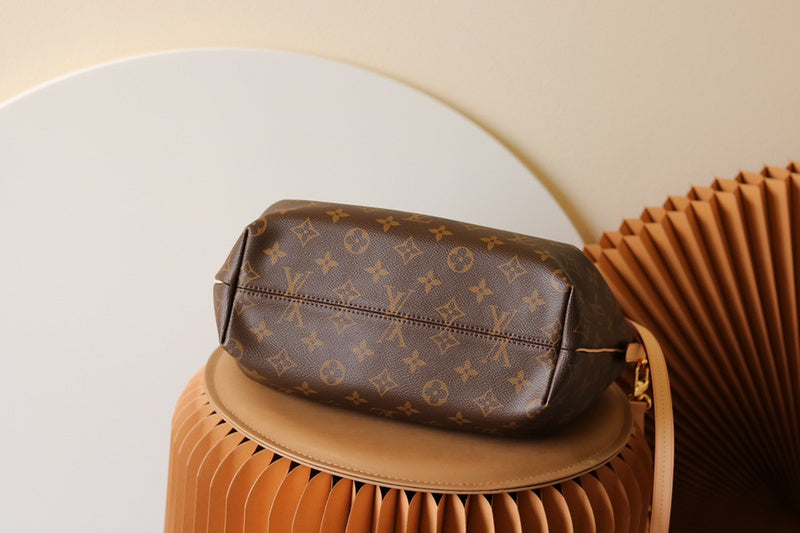LOV - Luxurious Totes - 2068