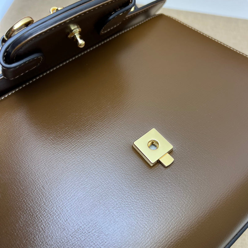 GUI - Luxurious Totes - 565