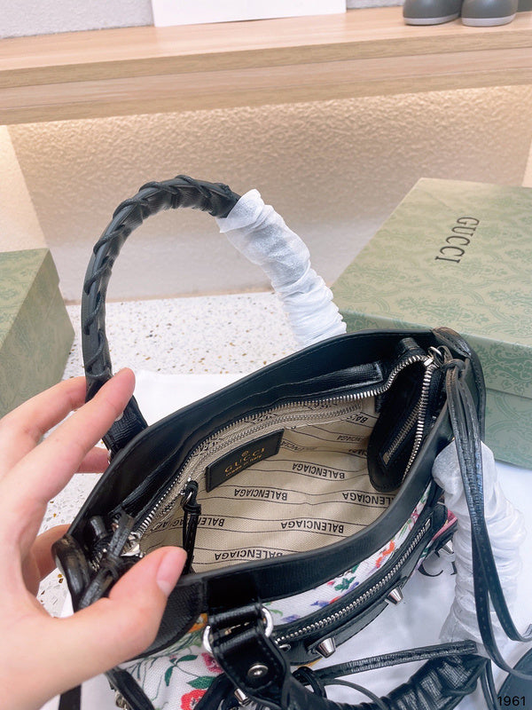 Luxurious Totes - BGA2 Bags - 107