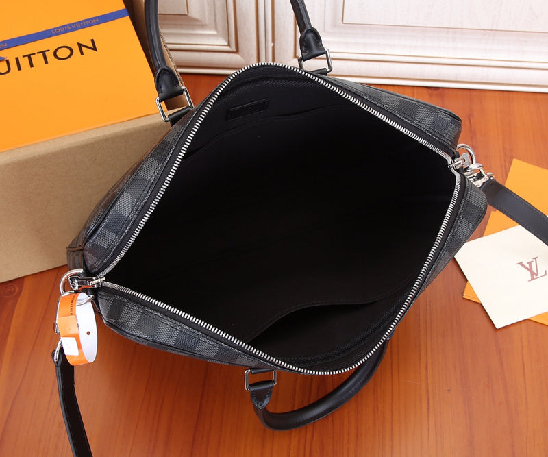 LOV - Luxurious Totes - 2549