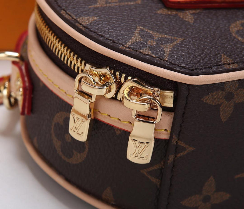 LOV - Luxurious Totes - 2698