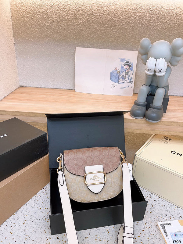 Luxurious Totes - CCH2 Bags - 007
