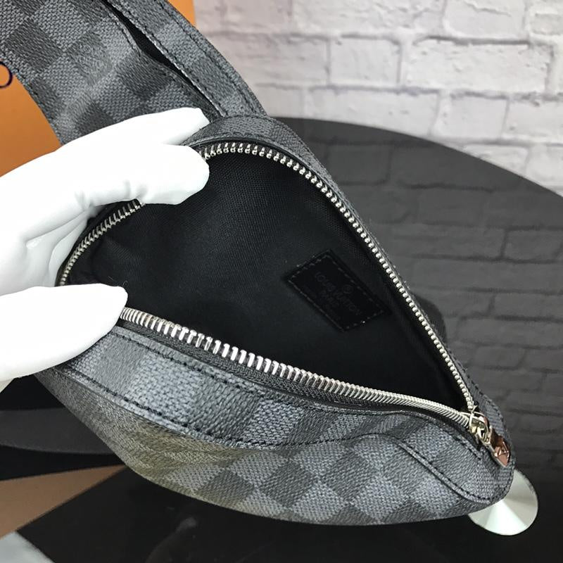LOV - Luxurious Totes - 2682