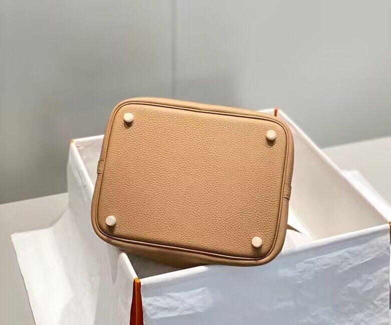 HMS - Luxurious Totes - 001