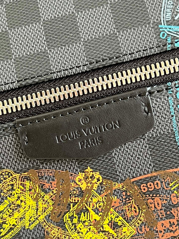 LOV - Luxurious Totes - 1705