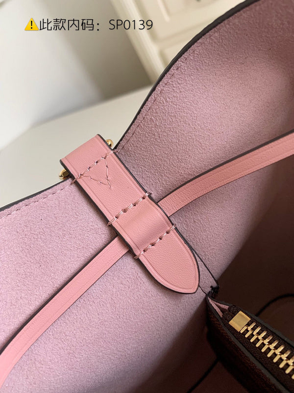 Luxurious Totes - Latest - 9763