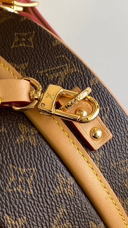 LOV - Luxurious Totes - 1831