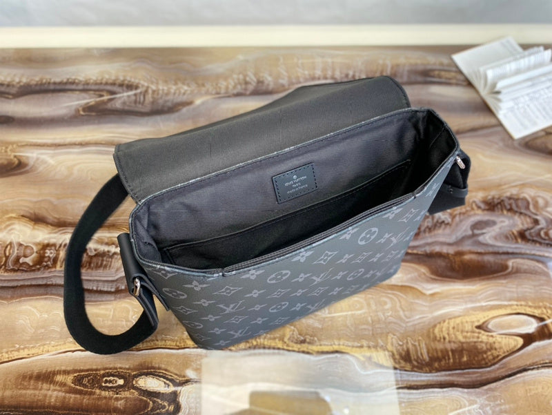 LOV - Luxurious Totes - 2296