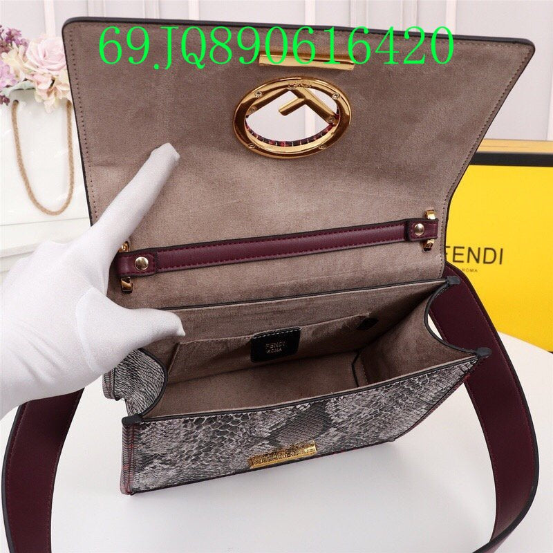 GC - Shoulder - 2886