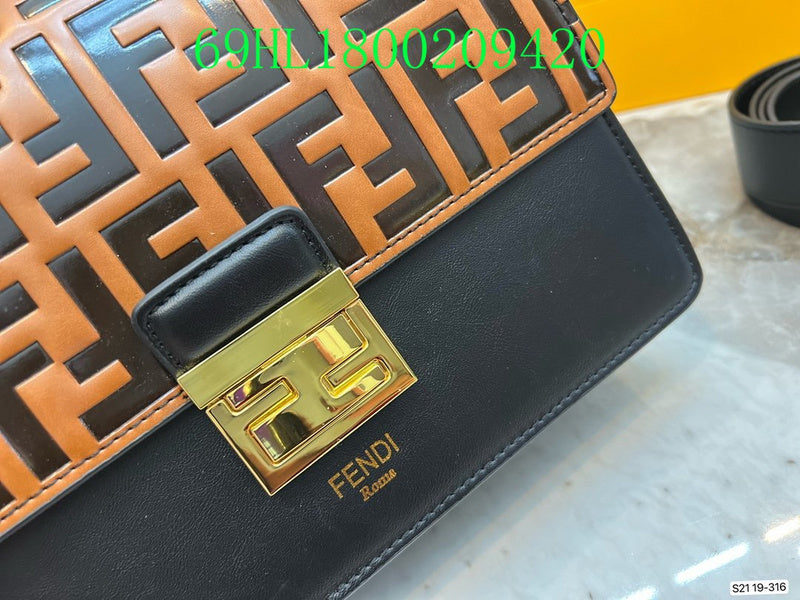 GC - Shoulder - 2693