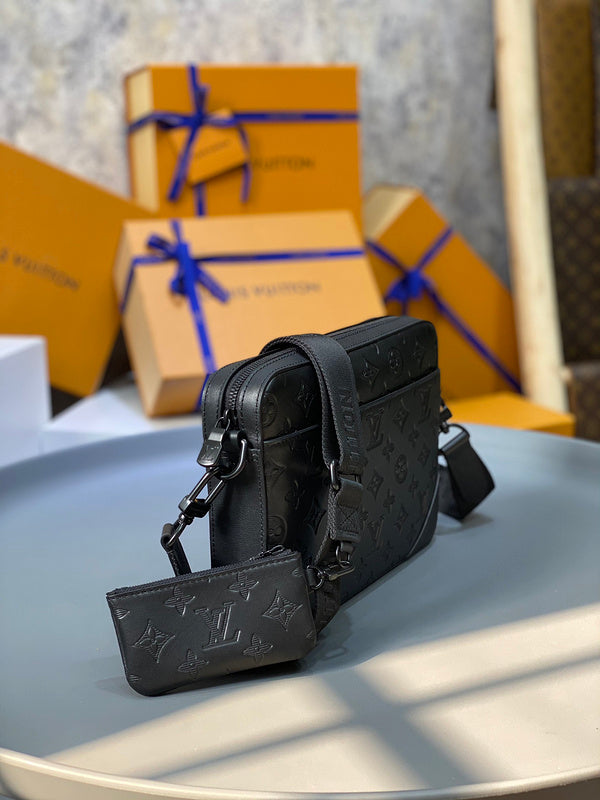 LOV - Luxurious Totes - 2323