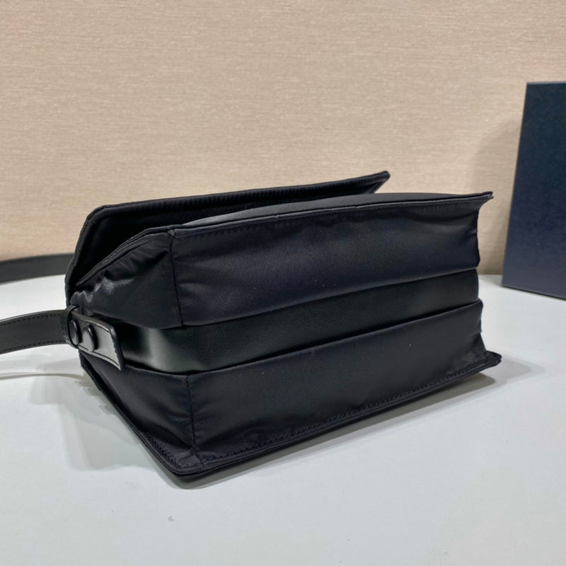 PDA - Luxurious Totes - 223