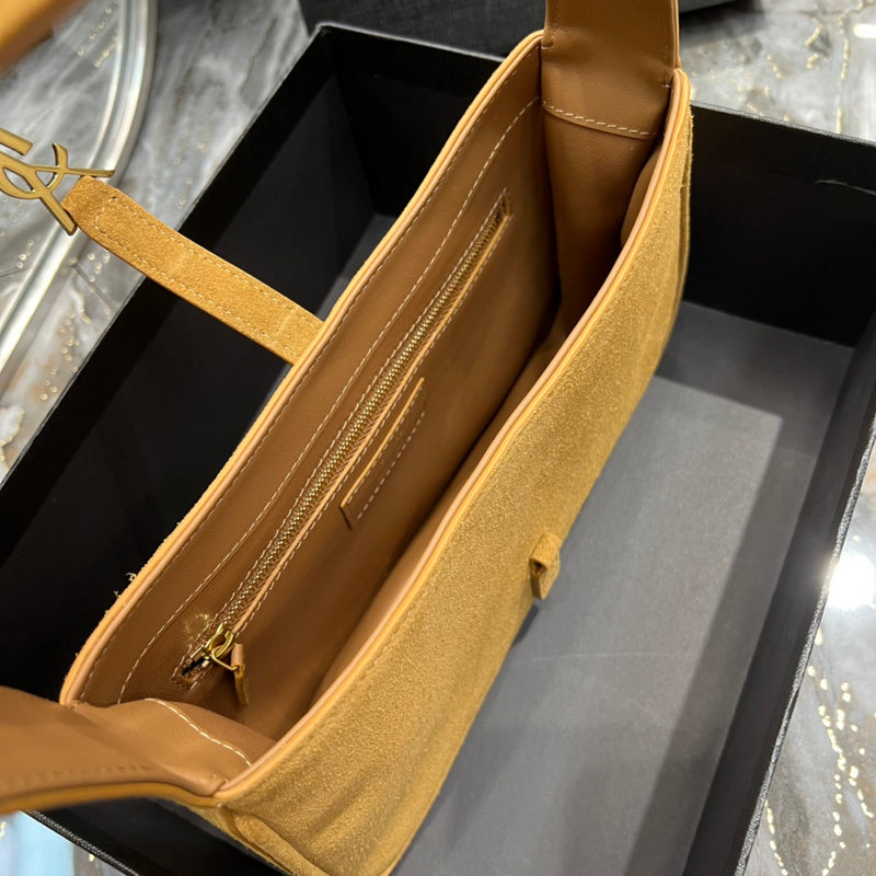 Luxurious Totes - Latest - 8119