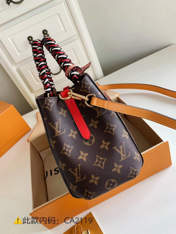 Luxurious Totes - Latest - 2420