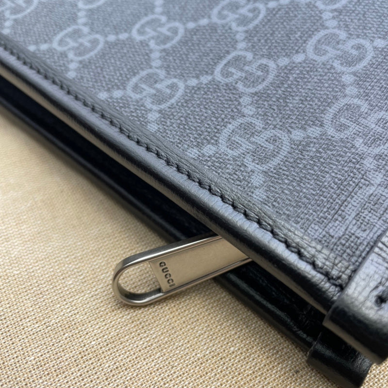 GUI - Luxurious Totes - 055