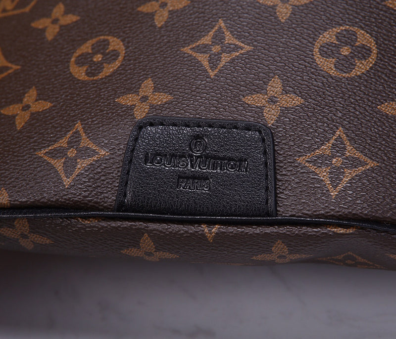 LOV - Luxurious Totes - 2527