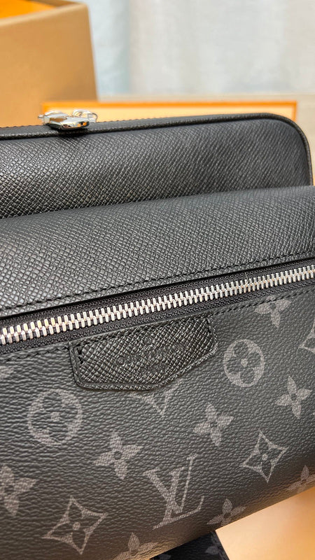 LOV - Luxurious Totes - 699