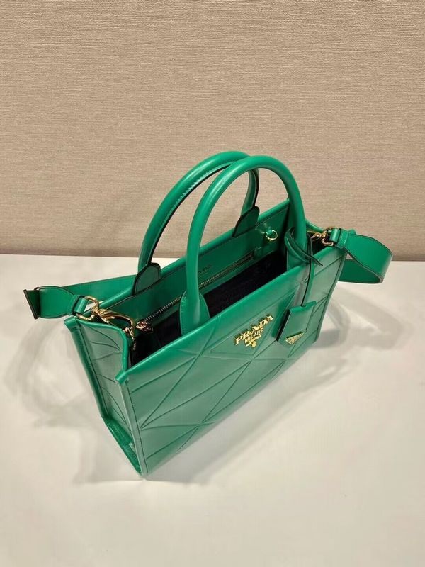 PDA - Luxurious Totes - 101