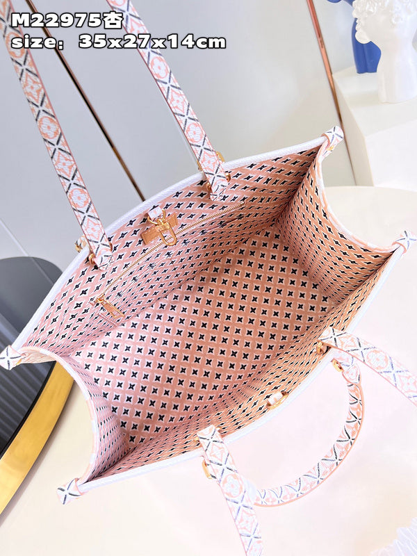 LOV - Luxurious Totes - 003