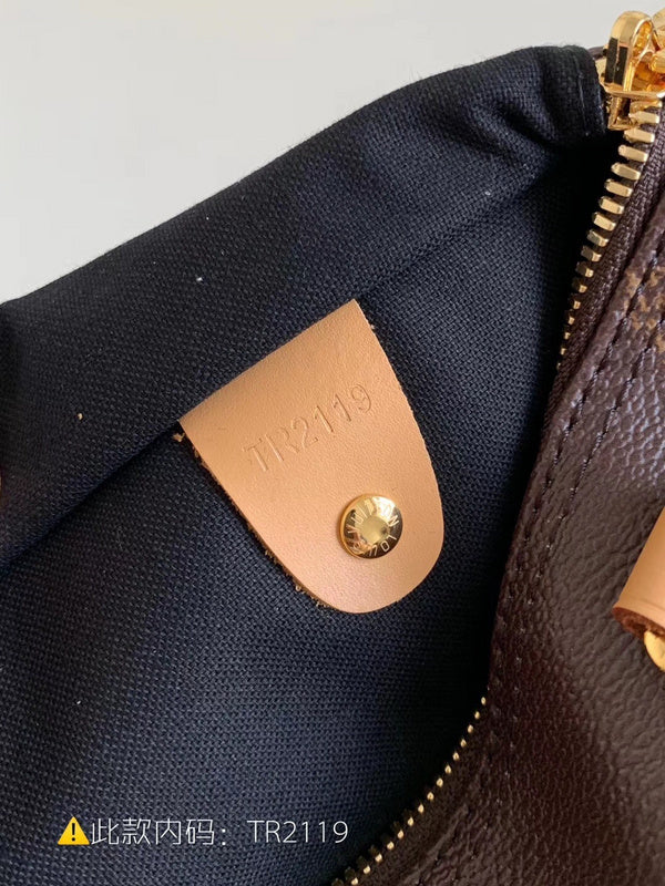 Luxurious Totes - Latest - 9706
