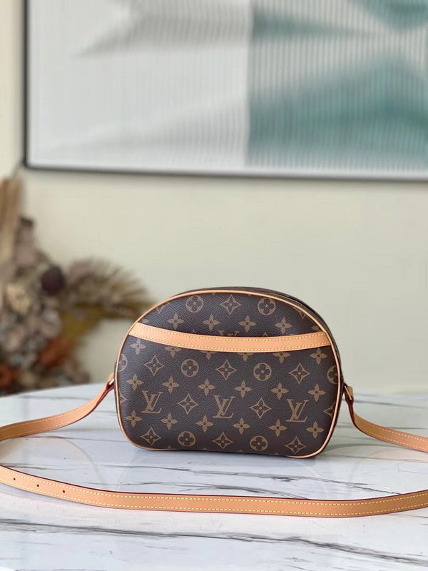 LOV - Luxurious Totes - 2123