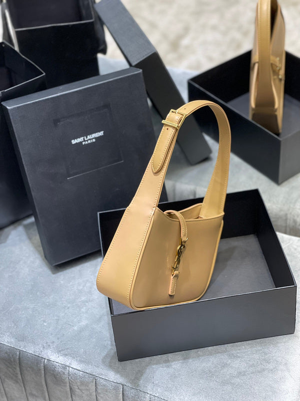 Luxurious Totes - Latest - 8347