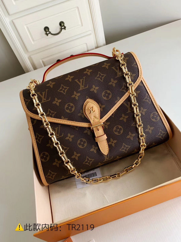 Luxurious Totes - Latest - 2424