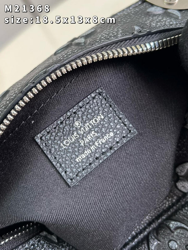 LOV - Luxurious Totes - 906