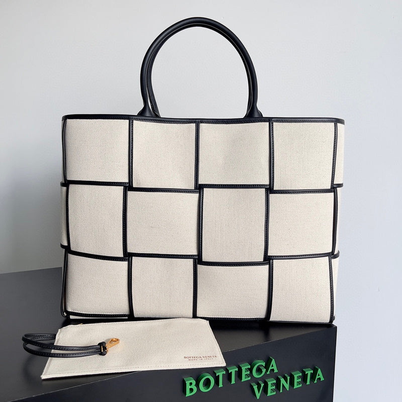 Luxurious-Totes - BV Bags - 1883