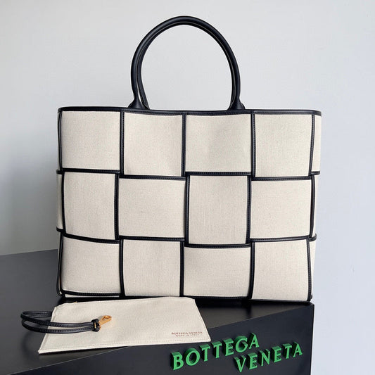 Luxurious-Totes - BV Bags - 1883