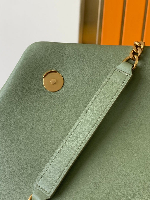 Luxurious Totes - Latest - 8137