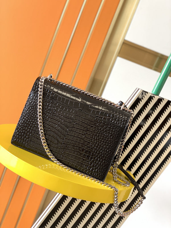 Luxurious Totes - Latest - 8879