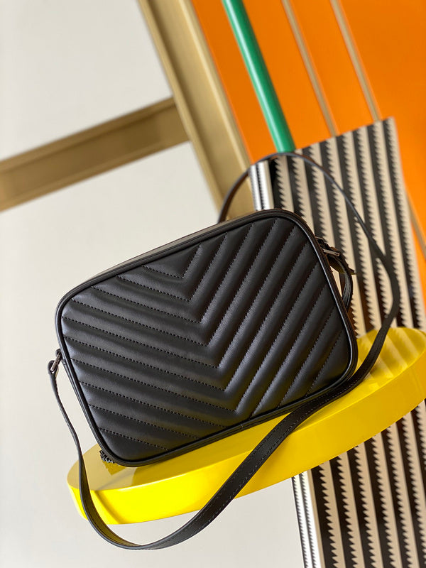 Luxurious Totes - Latest - 8649