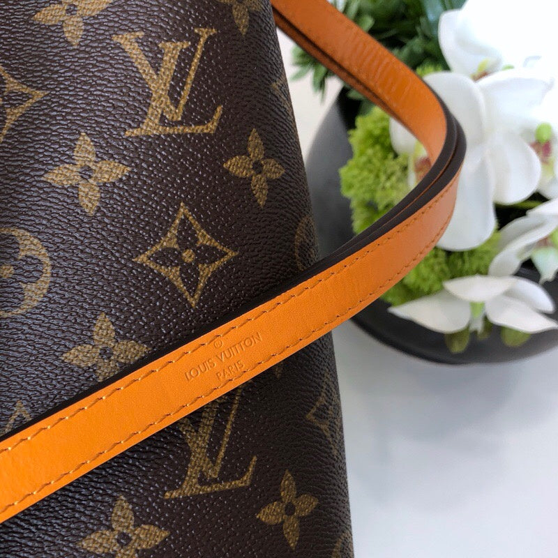 Luxurious Totes - Latest - 9735
