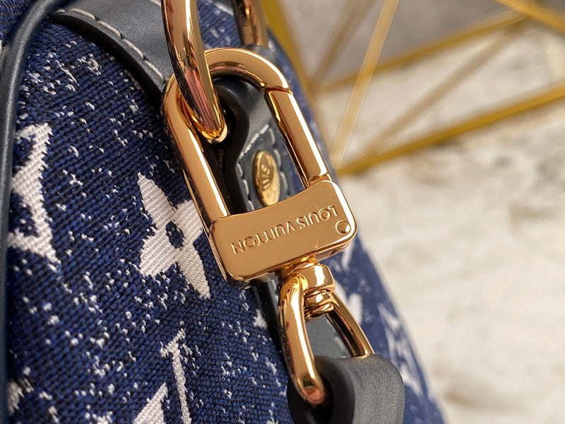 LOV - Luxurious Totes - 2078