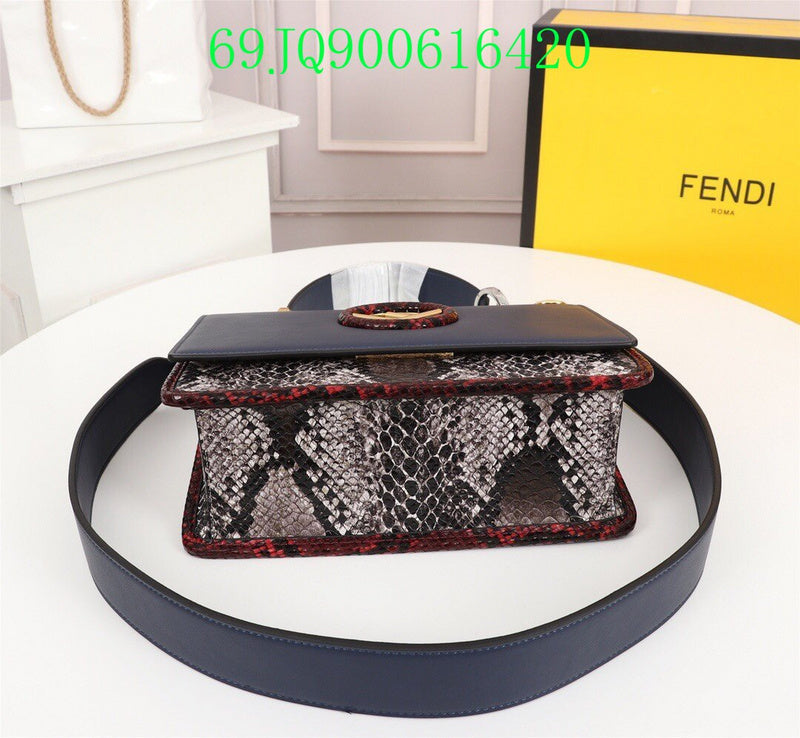 GC - Shoulder - 2893