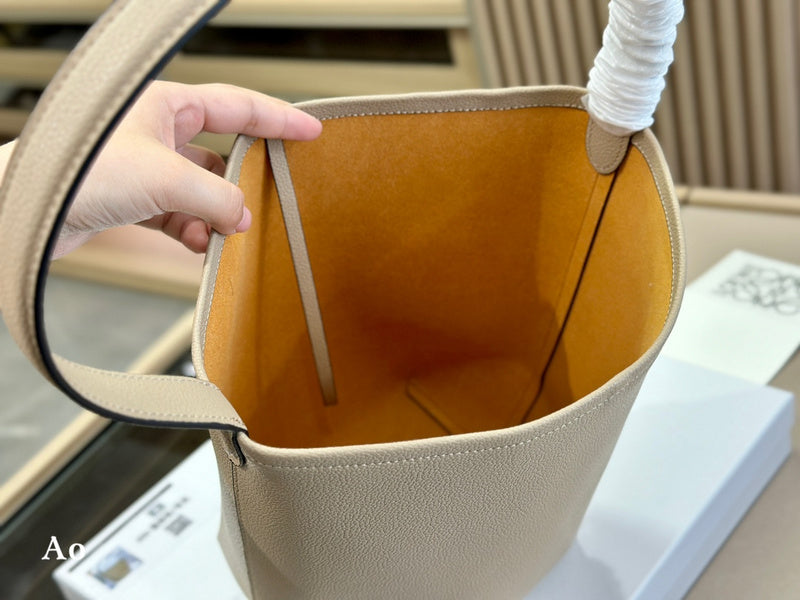Luxurious Totes - LW-CH Bags - 012