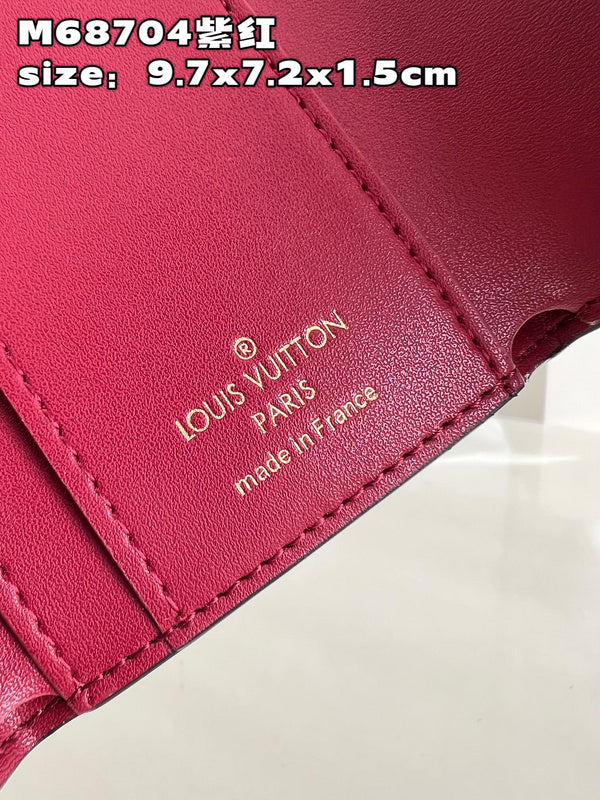 LOV - Luxurious Totes - 897